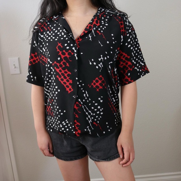 Black, red and white patterned button down blouse - Picture 3 of 8